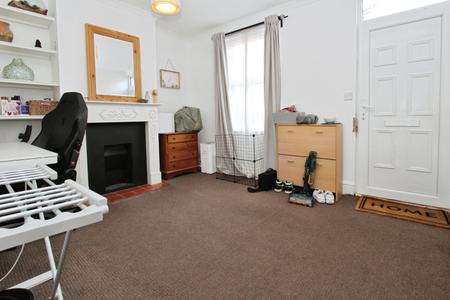 2 bedroom Terraced House for sale in Filey Road, Reading, RG1