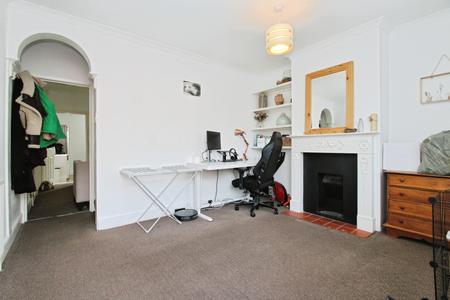 2 bedroom Terraced House for sale in Filey Road, Reading, RG1