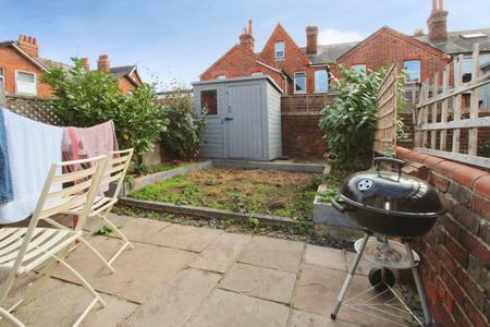 2 bedroom Terraced House for sale in Filey Road, Reading, RG1