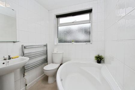 3 bedroom Terraced House for sale in Waldeck Street, Reading, RG1