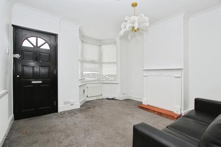 3 bedroom Terraced House for sale in Waldeck Street, Reading, RG1