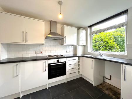 2 bedroom Flat for sale in Shady Bower