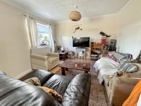 4 bedroom End of terrace house for sale in Camelot Close, Andover, SP10