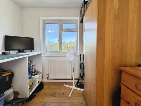 3 bedroom Semi-detached house for sale in Cheshire Close, Salisbury, SP2