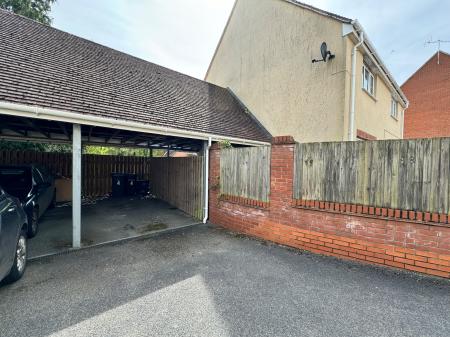 2 bedroom Semi-detached house for sale in Collingwood Close, Whaddon, SP5