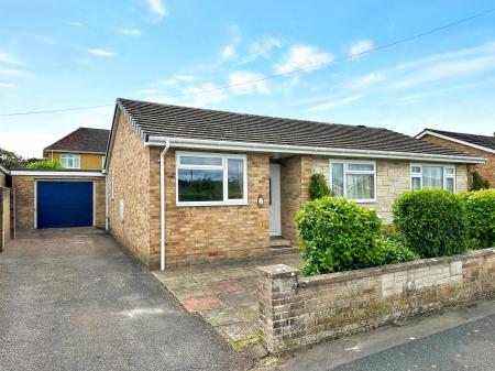 2 bedroom Bungalow for sale in Elm Close, Laverstock, SP1
