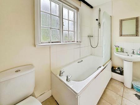 3 bedroom Terraced House for sale in Exeter Street, Salisbury, SP1