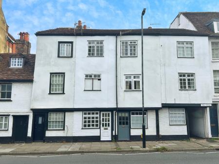3 bedroom Terraced House for sale in Exeter Street, Salisbury, SP1
