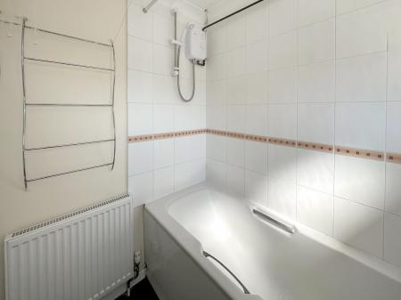 3 bedroom End of terrace house for sale in Kennet Court, Andover, SP10