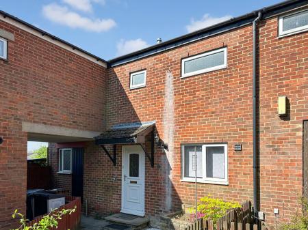 3 bedroom End of terrace house for sale in Kennet Court, Andover, SP10