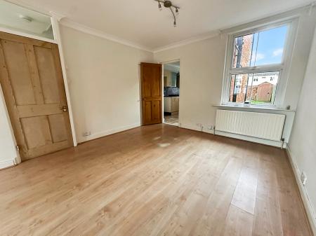 3 bedroom Terraced House for sale in Kingsland Road, Salisbury, SP2