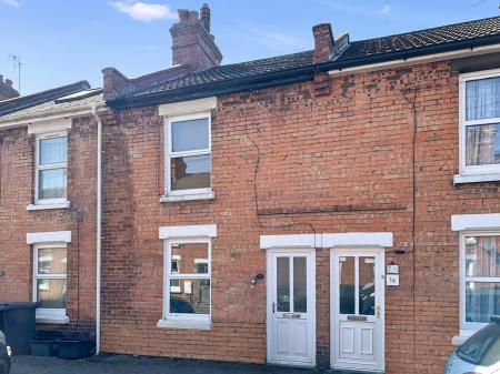 2 bedroom Terraced House for sale in Orchard Road, Salisbury, SP2