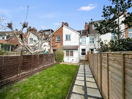 2 bedroom Terraced House for sale in Orchard Road, Salisbury, SP2