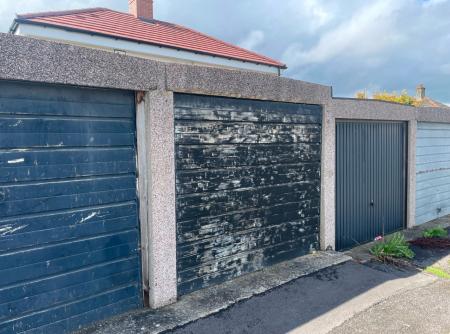 0 bedroom Garages for sale in Ringwood Avenue, Amesbury, SP4