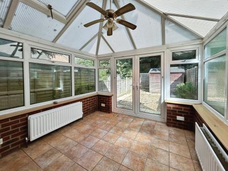 2 bedroom Terraced House for sale in St James Close, Salisbury, SP1