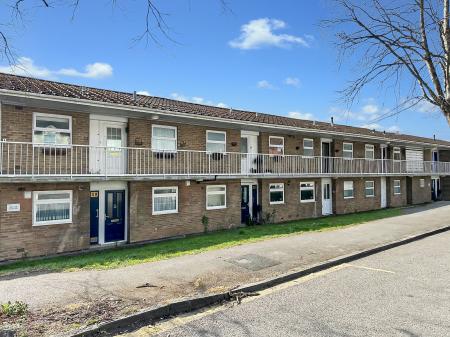 1 bedroom Flat for sale in Stratford Road, Salisbury, SP1