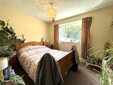 3 bedroom Flat for sale in Wilton Road, Salisbury, SP2