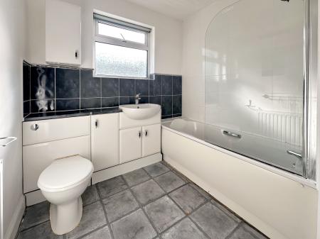 3 bedroom Semi-detached house for sale in Wordsworth Road, Salisbury, SP1