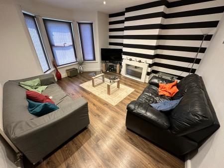 1 bedroom House share to let in Wilton Road, Salisbury, SP2