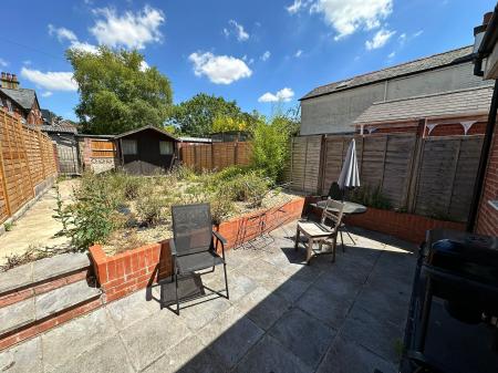 1 bedroom House share to let in Wilton Road, Salisbury, SP2