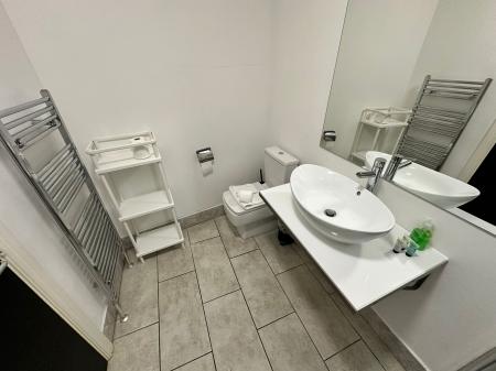 1 bedroom House share to let in Wilton Road, Salisbury, SP2