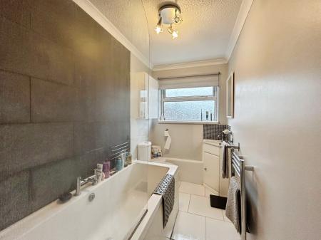 3 bedroom Semi-detached house for sale in Lawrence Close, Amesbury, SP4