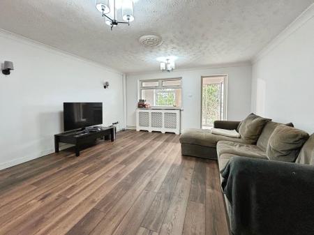 3 bedroom Semi-detached house for sale in Lawrence Close, Amesbury, SP4