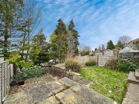 3 bedroom Semi-detached house for sale in Lawrence Close, Amesbury, SP4