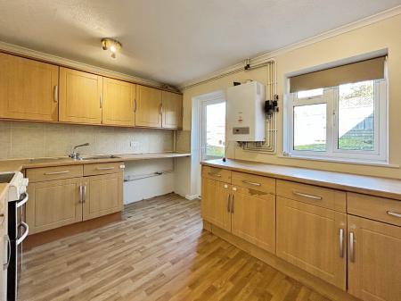 2 bedroom Semi-detached house for sale in Mill Green Road, Amesbury, SP4