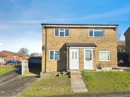 2 bedroom Semi-detached house for sale in Mill Green Road, Amesbury, SP4