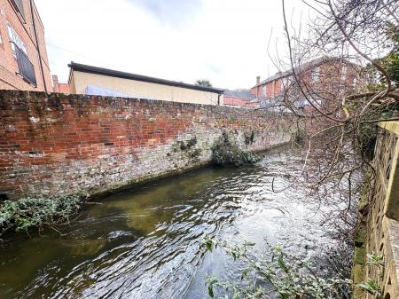 2 bedroom Maisonette for sale in Summerlock Mews, Fisherton Street, Salisbury, SP2