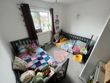 3 bedroom Semi-detached house to let in Poores Road, Durrington, Salisbury, SP4