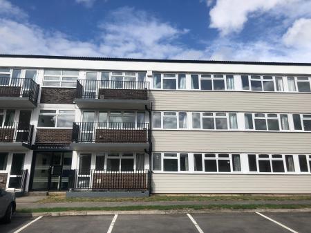 3 bedroom Flat to let in Kiwi Place, Bulford Barracks, Bulford, SP4