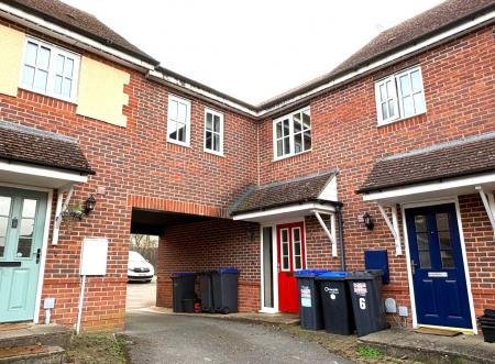 3 bedroom House for sale in Bugdens Close, Amesbury, SP4