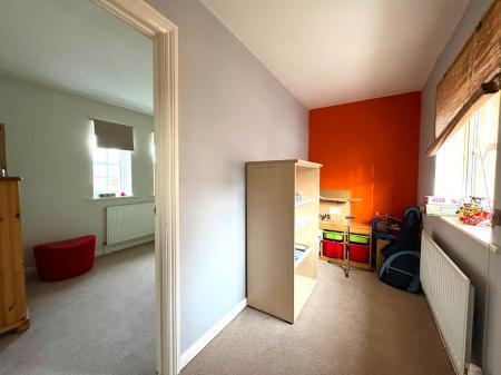 3 bedroom House for sale in Bugdens Close, Amesbury, SP4