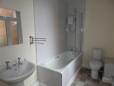 1 bedroom Flat to let in *VIEWINGS PAUSED* Castle Street, Salisbury, SP1