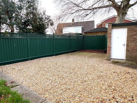 1 bedroom Flat for sale in Hathaway Close, Salisbury, SP1