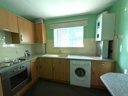 1 bedroom Flat for sale in Hathaway Close, Salisbury, SP1
