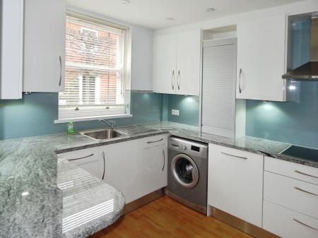 3 bedroom End of terrace house to let in *VIEWINGS PAUSED* Gigant Street, Salisbury, SP1