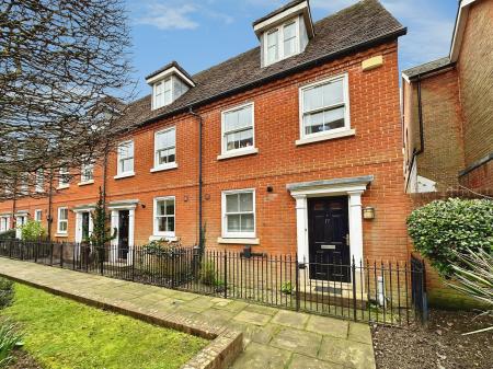 3 bedroom End of terrace house to let in Gigant Street, Salisbury, SP1
