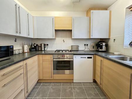 2 bedroom Link detached house for sale in Clover Lane, Durrington, SP4