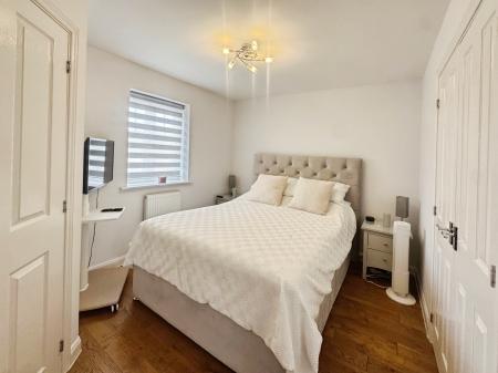 2 bedroom Link detached house for sale in Clover Lane, Durrington, SP4