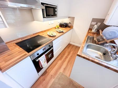 4 bedroom Terraced House to let in Gigant Street, Salisbury, SP1