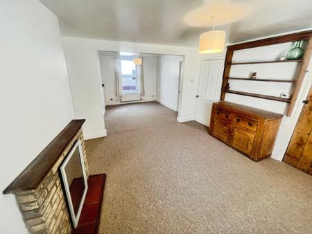 4 bedroom Terraced House to let in Gigant Street, Salisbury, SP1