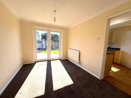 4 bedroom Link detached house for sale in Reed Walk, Durrington, SP4