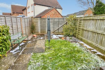 2 bedroom End of terrace house to let in *VIEWINGS PAUSED* Wilman Way, Salisbury, SP2