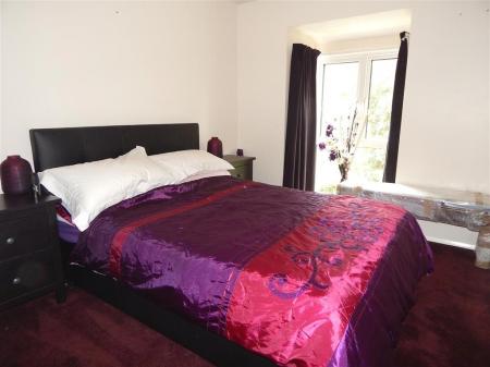 1 bedroom Flat to let in Montgomery Gardens, Salisbury, SP2