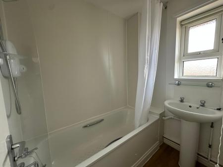 3 bedroom Terraced House to let in Avon Road, Bulford Barracks, Bulford, SP4