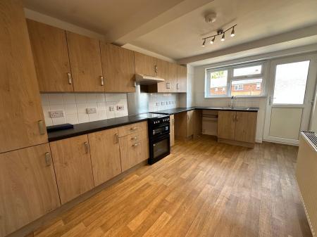 3 bedroom Terraced House to let in Avon Road, Bulford Barracks, Bulford, SP4