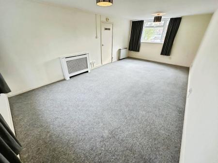 2 bedroom Flat to let in Bonham Close, Great Wishford, SP2